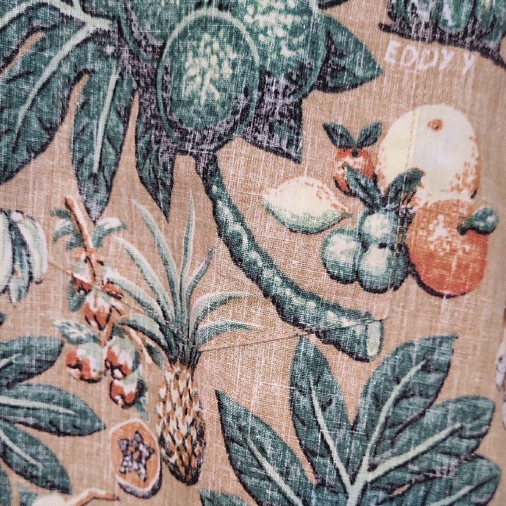 Reyn Spooner Green and Tan Casual Button Down Shirt with Tropical Print - Picture 5 of 6